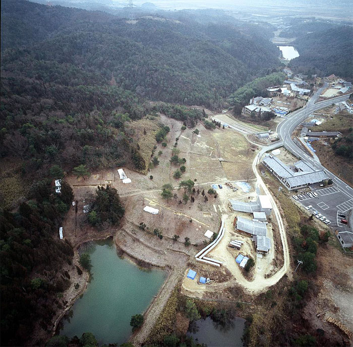 1-寒風古窯跡群空中写真（西上空から）